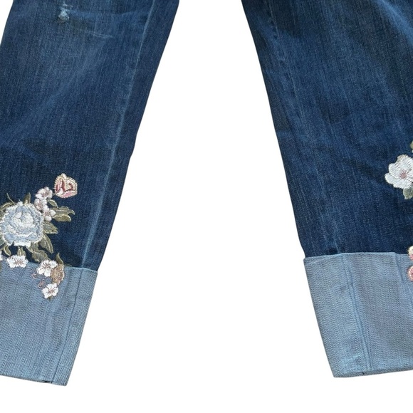 🌹 Chico’s So Slimming Girlfriend Ankle Jeans | Size 1 (M/8-10) - Picture 2 of 6